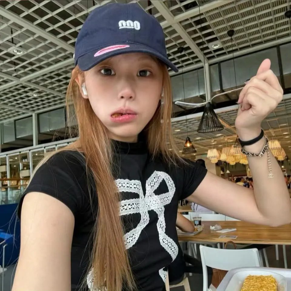 月·色